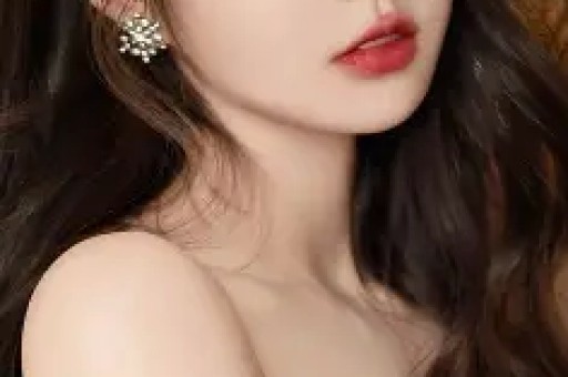 重庆网红呆呆直播首秀自曝35岁未婚回应礼物打赏争议